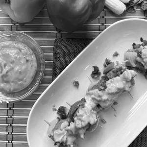 Evolved satay in peanut sauce [satea]