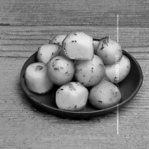 Spicy potato bites.