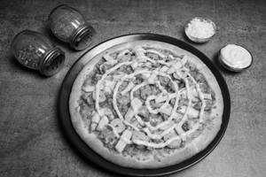 Macroni Cheese Lovers Non-veg Pizza