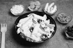 White Sauce Pasta (non Veg)