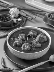 Schezwan Chicken Gravy - 6 Pcs (Serves 2)