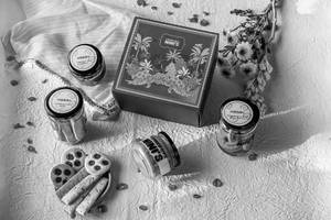 Chaar Jar Box