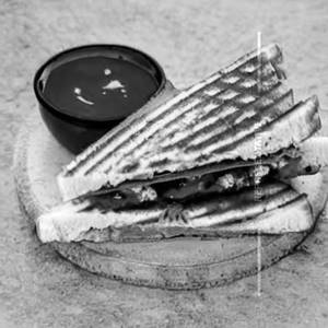 Makhani Chicken Sandwich