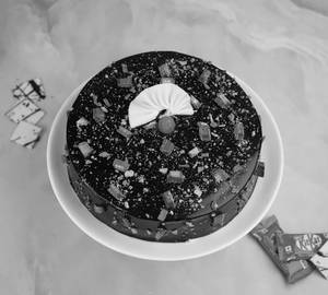 Chocolate Kitkat Cake
