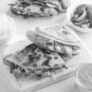 Mexican Fajita Quesadillas + Iced Tea