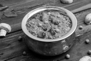 Mushroom Mutter Masala