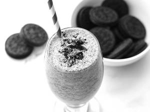 Oreo Chocolate Milkshake [350 ML]