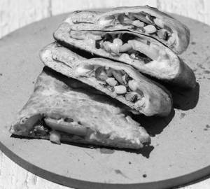 Veggies Calzone