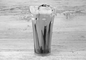 Cold Coffee With Vanilla Ice Cream 