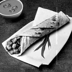Chilly Paneer Roll