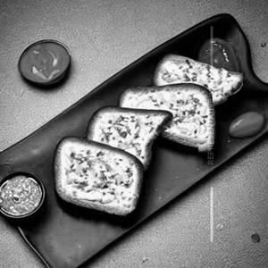 Cheese Chilly Garlic Toast