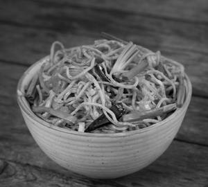 Schezwan Veg Noodles