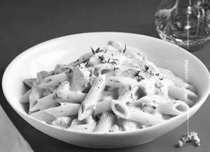 Chicken Penne Alfredo White Pasta