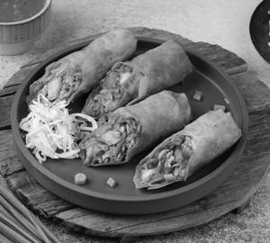Veg Classic Spring Rolls 