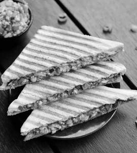 Peri Peri Chesse Grill Sandwich