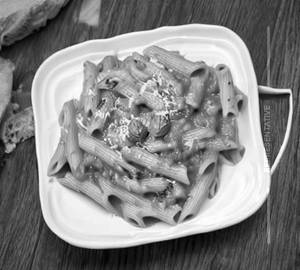 Red sauce pasta