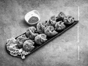 Veg tandoori momos