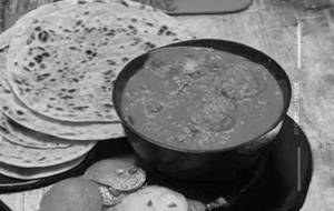 Sev Tamatar with 4 Tawa Roti