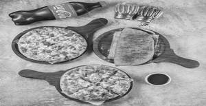 Medium Pizza Combo With Garlic Bread