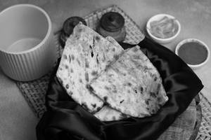 Stuffed Naan [ Aloo & Paneer ]
