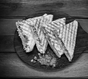 Cheesy Schezwan Sandwich [Jumbo]