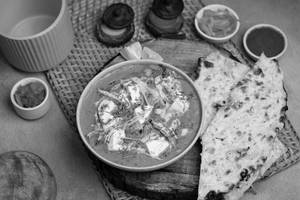 Paneer Butter Masala With Tandoori Roti / Butter Naan