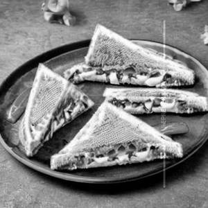 Veg Cheese Grilled Sandwich
