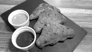 Bread bajji [1 Pcs]