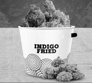 8 pieces indigo fried chicken+ 2 garlic dip+ 2 bun