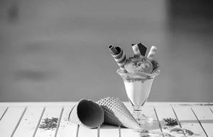 Strawberry Luscious Sundae