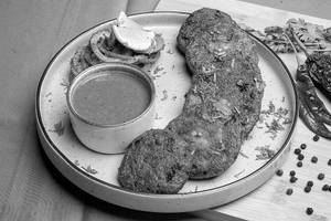 Aloo Tikki Kandhari