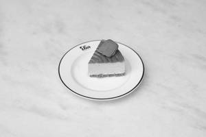 Lotus Biscoff Cheesecake Slice