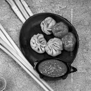 Veg  Kurkure Momos