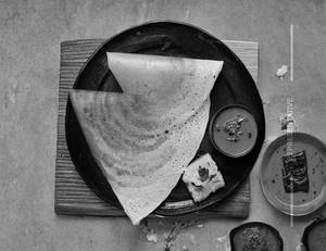 Butter Rava Paneer Dosa