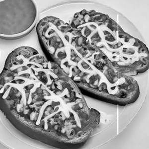 Cheese Chili Garlic Toast                           