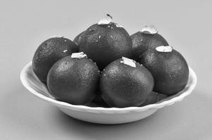 Gulab Jamun (1pc)