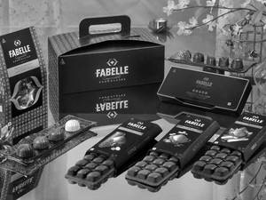 Elegant Gift Hamper- Assorted Handcrafted Chocolate Gift