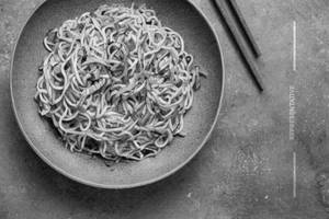Burnt garlic noodles
