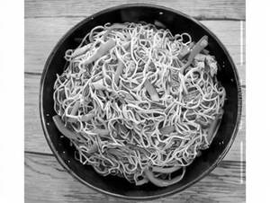 Vegetable Hakka Noodles