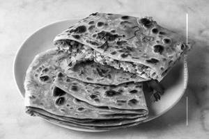 Veg Moghlai Paratha
