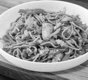 Honey Kong Hakka Noodles Chicken