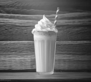 Rasepery Milk Shake