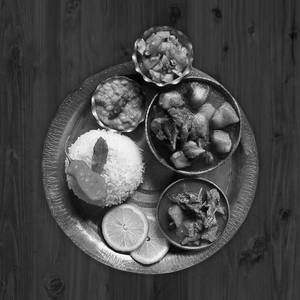 Pork curry thali(5 Pieces)