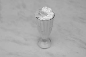 Banana Caramel Shake