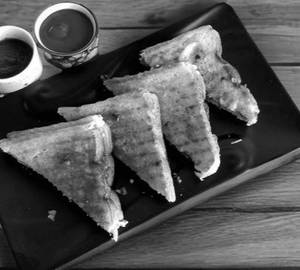Aloo Matar Tosted Sandwich