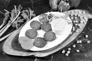 Falafel With Hummus