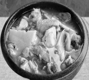 Boiled Chicken With Bamboo Shoot(6 Pieces)