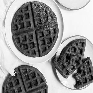 Naked Nutella Red Waffle