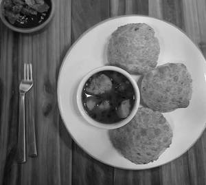 Luchi With Aloo Dum