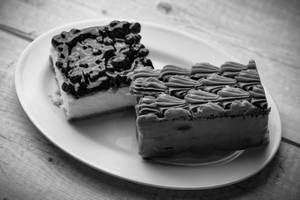 Mud Cake + Cheese Cake Combo